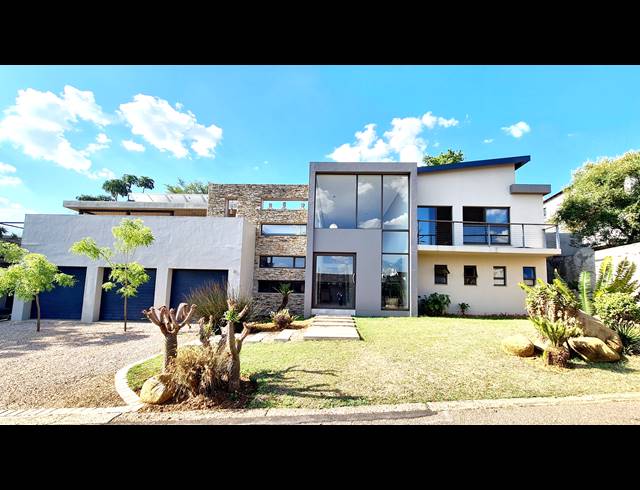 4 BEDROOM FREEHOLD FOR SALE IN SABLE HILLS